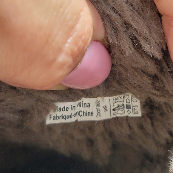 CLEARANCE Crocs 9W Cobbler Faux Fur Trim Leather Espresso Brown Slip On Heeled - Picture 7 of 7